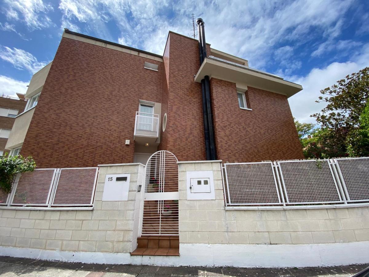 Casa Chalet Jardin Particular Ideal Grupos Y Familias Baranain Zewnętrze zdjęcie