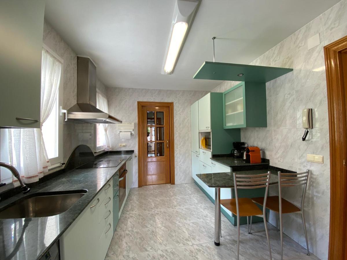 Casa Chalet Jardin Particular Ideal Grupos Y Familias Baranain Zewnętrze zdjęcie